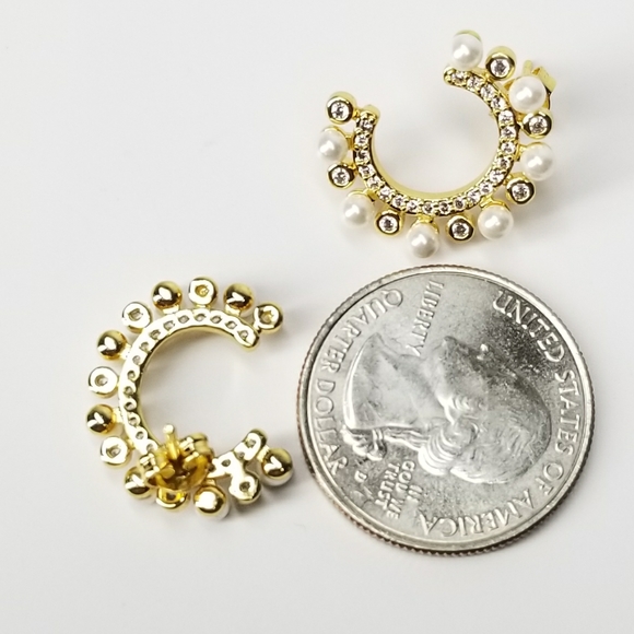 NWT Pave CZ Studs earrings NEW - Picture 9 of 9